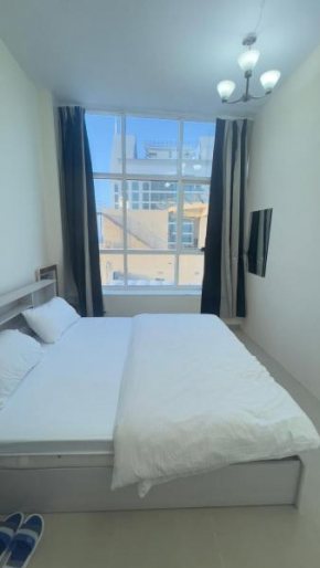 P3) Fantastic Seaview Room with shared bath inside 3bedroom apartment